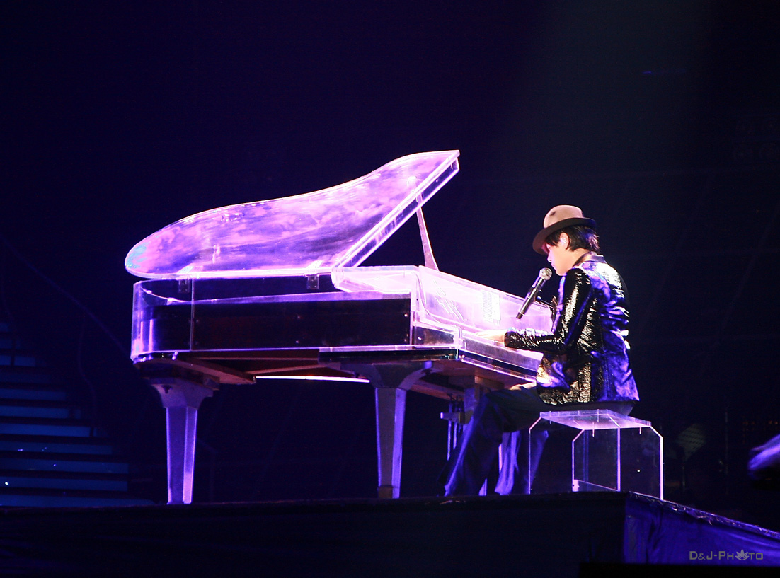 2008再次牵手周杰伦 杭州演唱会(组图)_带你孤