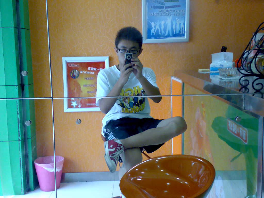 小男生自拍照!~-我的自拍-杭州19楼图片