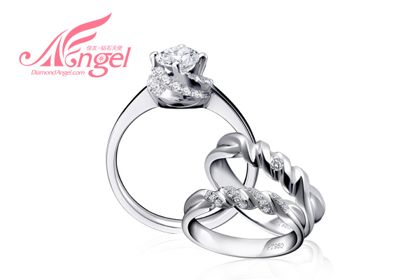 咦?到底是什么让海内外收藏家和富商竞折腰?