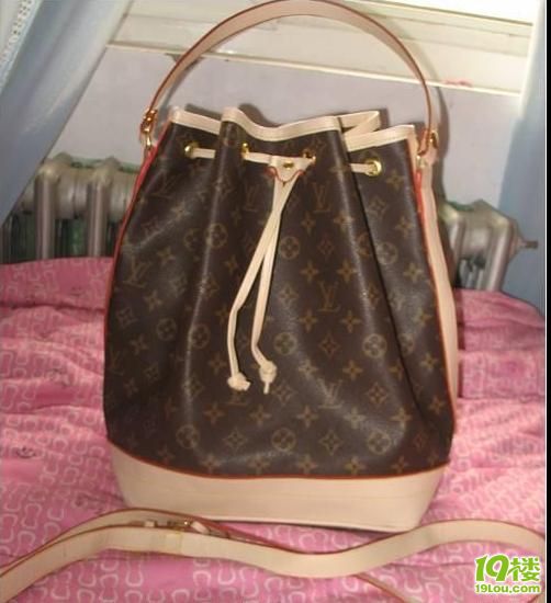 lv经典时尚黄边两用马桶包大号